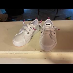 Sperry Kids Boat shoes (size 6)